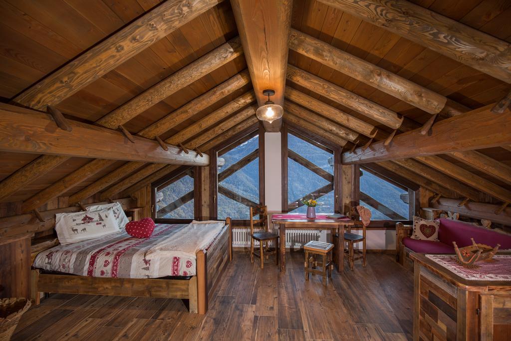 Готель Le Petit Coeur Fontainemore Екстер'єр фото