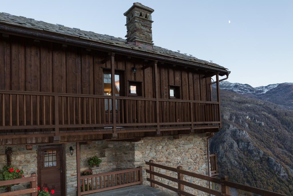 Готель Le Petit Coeur Fontainemore Екстер'єр фото